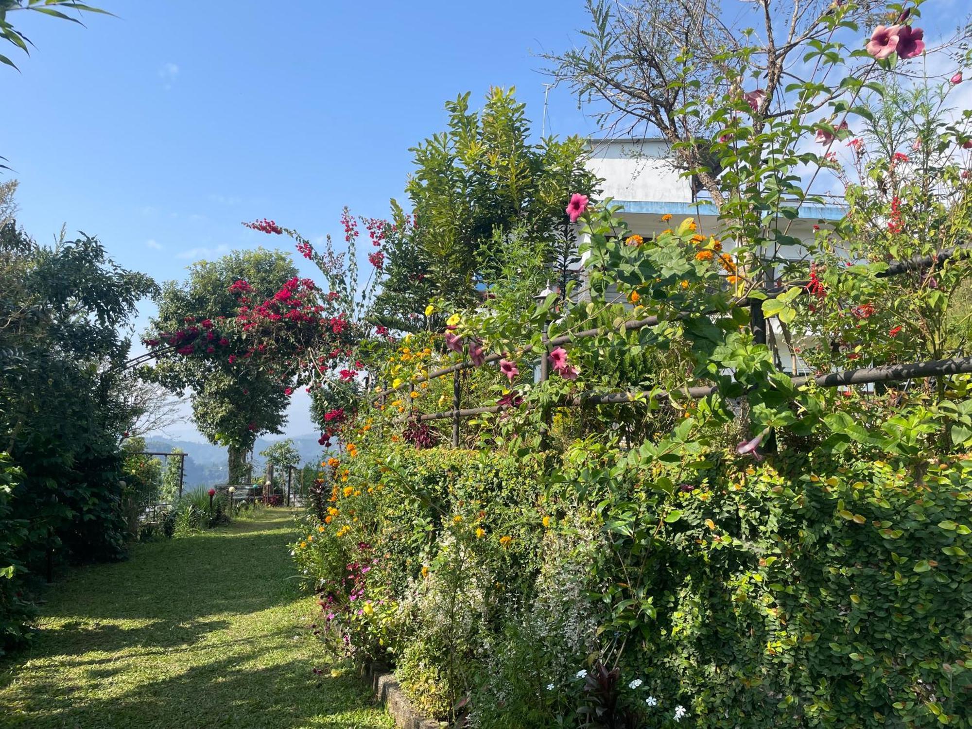 Himalaya Serene View Guest House & Farm Stay Deorāli Dış mekan fotoğraf